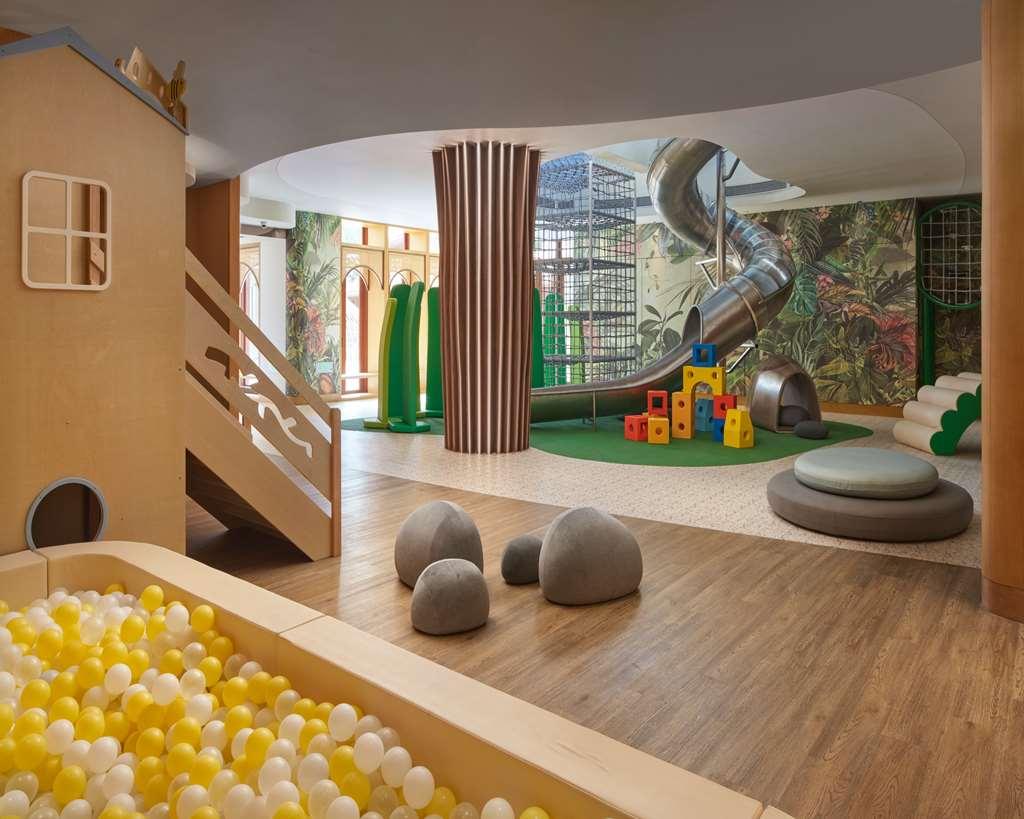 Grand Hyatt Shenzhou Peninsula 호텔 와닝 시설 사진