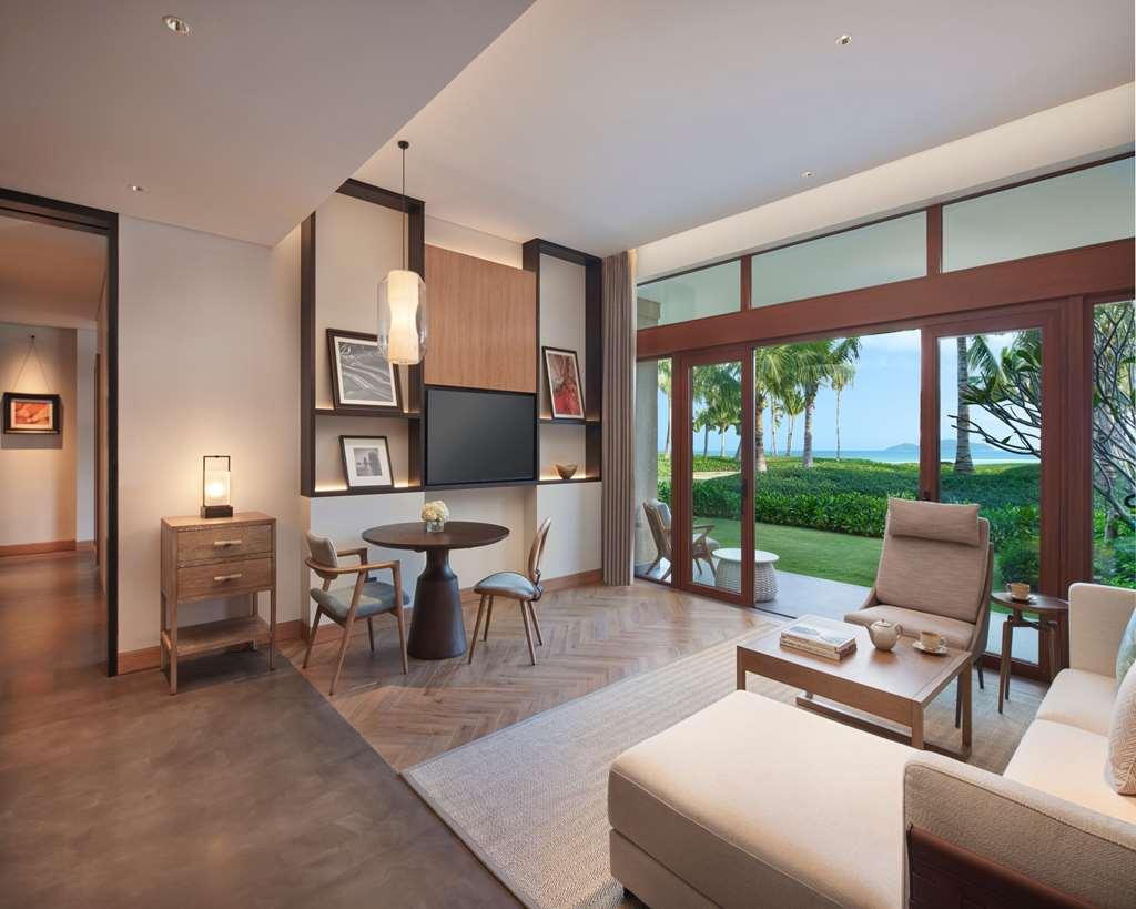 Grand Hyatt Shenzhou Peninsula 호텔 와닝 객실 사진